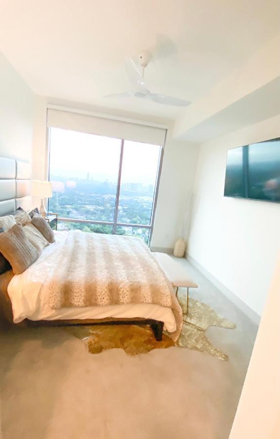 Medcenter Vacation Glasspad Skyline Views, 1 Free Prking Spot, Sleeps 4, Ask For Rental Car Option Houston Eksteriør billede
